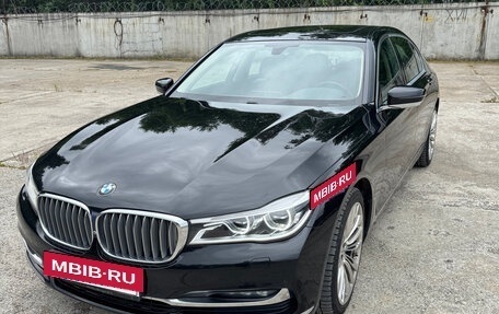BMW 7 серия, 2018 год, 4 900 000 рублей, 2 фотография