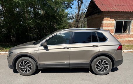 Volkswagen Tiguan II, 2018 год, 2 720 000 рублей, 2 фотография
