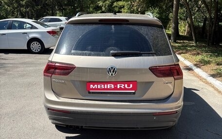Volkswagen Tiguan II, 2018 год, 2 720 000 рублей, 3 фотография