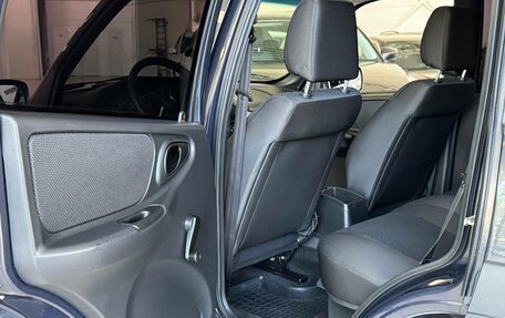 Chevrolet Niva I рестайлинг, 2017 год, 775 000 рублей, 16 фотография