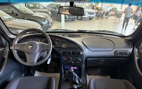 Chevrolet Niva I рестайлинг, 2017 год, 775 000 рублей, 10 фотография