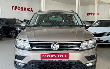 Volkswagen Tiguan II, 2019 год, 2 295 000 рублей, 2 фотография