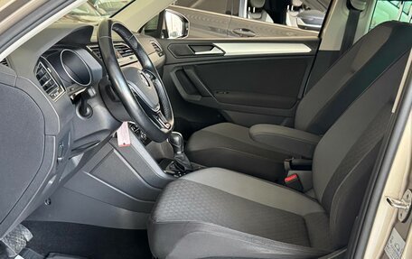 Volkswagen Tiguan II, 2019 год, 2 295 000 рублей, 14 фотография