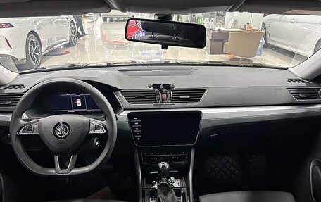 Skoda Superb III рестайлинг, 2024 год, 2 610 000 рублей, 7 фотография
