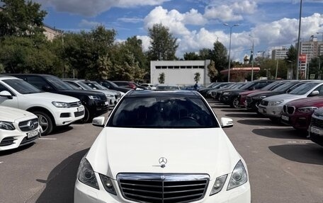 Mercedes-Benz E-Класс, 2011 год, 1 400 000 рублей, 2 фотография