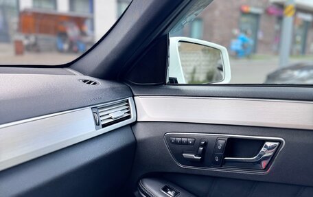 Mercedes-Benz E-Класс, 2011 год, 1 400 000 рублей, 14 фотография