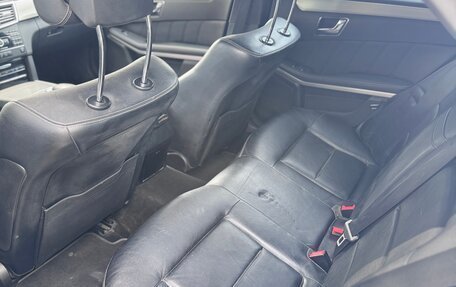 Mercedes-Benz E-Класс, 2011 год, 1 400 000 рублей, 11 фотография