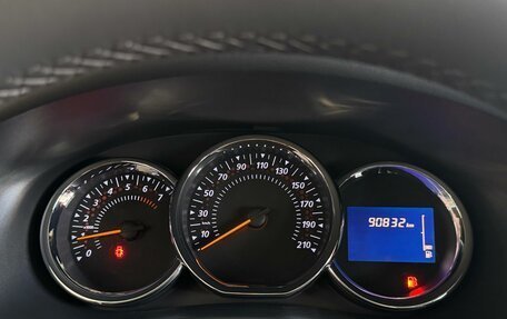 Renault Sandero II рестайлинг, 2017 год, 1 045 000 рублей, 15 фотография