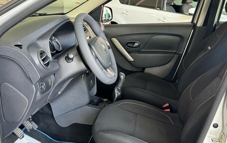 Renault Sandero II рестайлинг, 2017 год, 1 045 000 рублей, 17 фотография