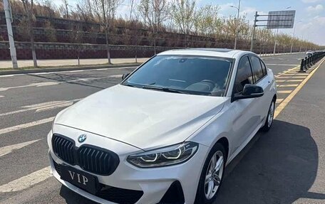 BMW 1 серия, 2023 год, 1 860 000 рублей, 3 фотография