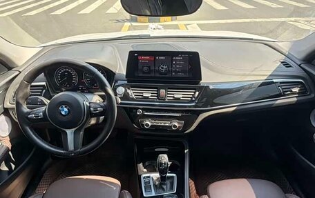 BMW 1 серия, 2023 год, 1 860 000 рублей, 13 фотография
