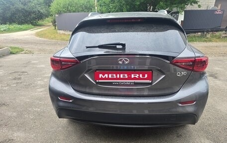 Infiniti Q30, 2017 год, 1 800 000 рублей, 2 фотография