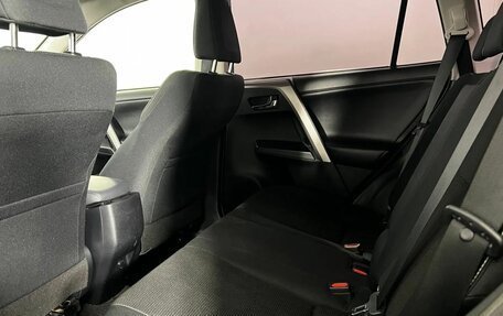 Toyota RAV4, 2015 год, 2 650 000 рублей, 10 фотография