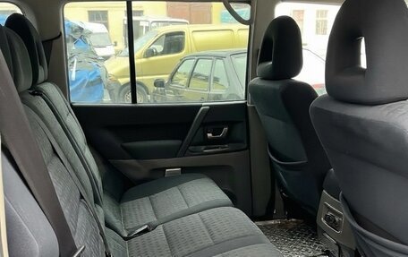 Mitsubishi Pajero III рестайлинг, 2004 год, 460 000 рублей, 6 фотография