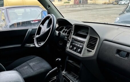Mitsubishi Pajero III рестайлинг, 2004 год, 460 000 рублей, 5 фотография