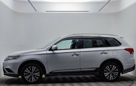 Mitsubishi Outlander III рестайлинг 3, 2020 год, 2 838 000 рублей, 8 фотография