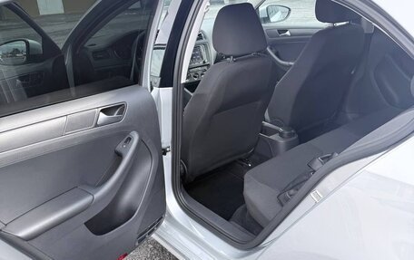 Volkswagen Jetta VI, 2016 год, 1 300 000 рублей, 6 фотография