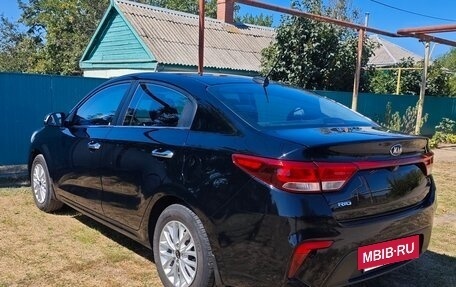 KIA Rio IV, 2017 год, 1 240 000 рублей, 2 фотография