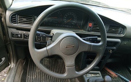 Mazda 626, 1987 год, 150 000 рублей, 11 фотография