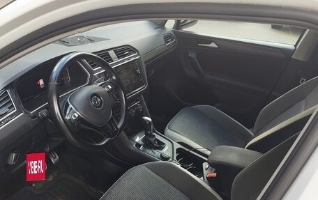 Volkswagen Tiguan II, 2019 год, 2 300 000 рублей, 6 фотография