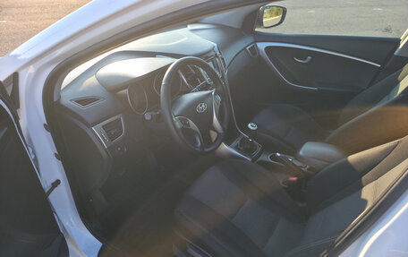 Hyundai i30 II рестайлинг, 2012 год, 900 000 рублей, 6 фотография