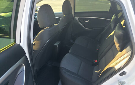 Hyundai i30 II рестайлинг, 2012 год, 900 000 рублей, 8 фотография