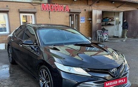 Toyota Camry, 2019 год, 3 100 000 рублей, 2 фотография
