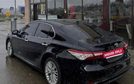 Toyota Camry, 2019 год, 3 100 000 рублей, 3 фотография