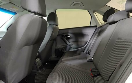 Volkswagen Polo VI (EU Market), 2014 год, 750 000 рублей, 15 фотография