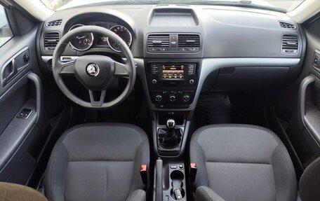 Skoda Yeti I рестайлинг, 2016 год, 1 199 000 рублей, 17 фотография