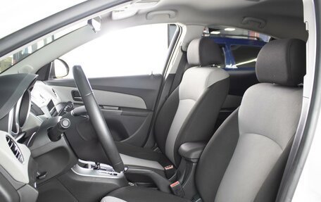 Chevrolet Cruze II, 2013 год, 790 000 рублей, 8 фотография