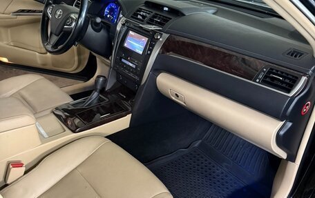 Toyota Camry, 2017 год, 1 700 000 рублей, 5 фотография