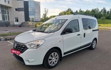 Renault Dokker, 2019 год, 1 230 000 рублей, 2 фотография