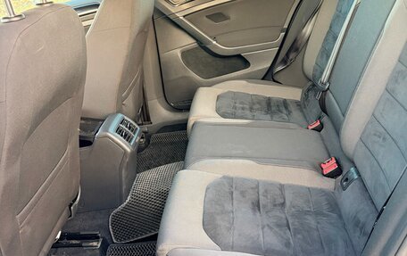 Volkswagen Golf VII, 2016 год, 1 400 000 рублей, 9 фотография