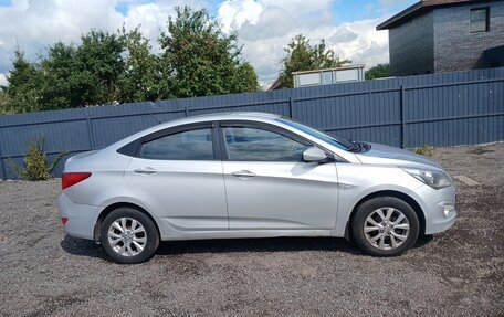 Hyundai Solaris II рестайлинг, 2015 год, 499 999 рублей, 4 фотография