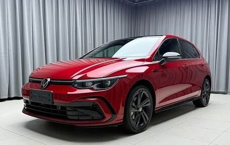 Volkswagen Golf VIII, 2022 год, 2 370 000 рублей, 4 фотография