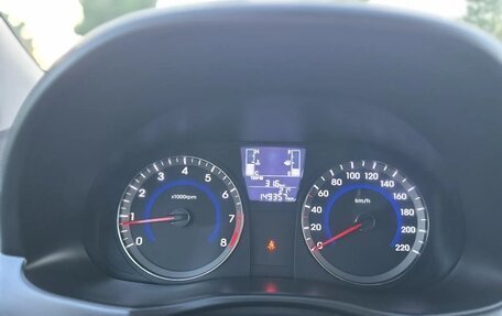 Hyundai Solaris II рестайлинг, 2015 год, 680 000 рублей, 20 фотография