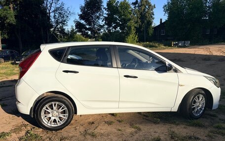 Hyundai Solaris II рестайлинг, 2014 год, 950 000 рублей, 2 фотография