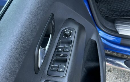 Volkswagen Amarok I рестайлинг, 2017 год, 2 998 000 рублей, 10 фотография
