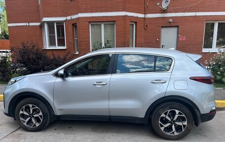 KIA Sportage IV рестайлинг, 2020 год, 2 190 000 рублей, 3 фотография