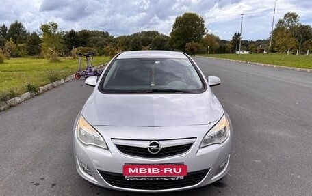 Opel Astra J, 2012 год, 440 000 рублей, 5 фотография