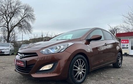 Hyundai i30 II рестайлинг, 2012 год, 900 000 рублей, 1 фотография
