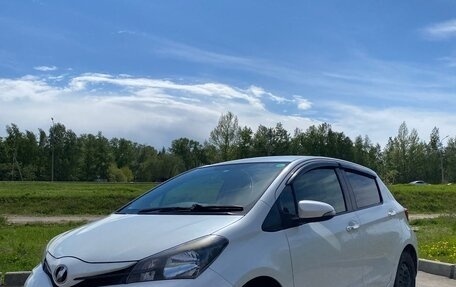 Toyota Vitz, 2015 год, 750 000 рублей, 9 фотография