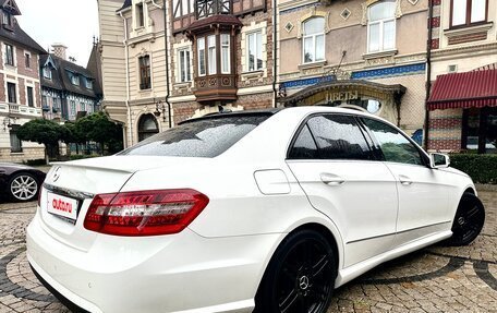 Mercedes-Benz E-Класс, 2012 год, 1 850 000 рублей, 5 фотография
