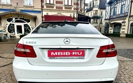 Mercedes-Benz E-Класс, 2012 год, 1 850 000 рублей, 6 фотография
