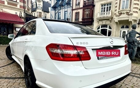 Mercedes-Benz E-Класс, 2012 год, 1 850 000 рублей, 8 фотография