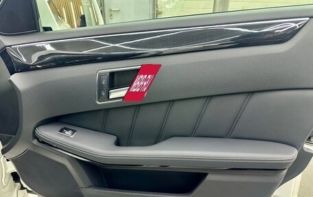Mercedes-Benz E-Класс, 2012 год, 1 850 000 рублей, 29 фотография