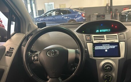 Toyota Yaris III рестайлинг, 2007 год, 399 000 рублей, 4 фотография