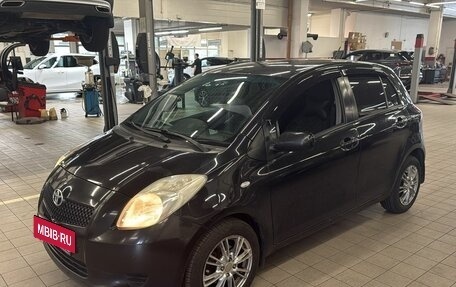 Toyota Yaris III рестайлинг, 2007 год, 399 000 рублей, 2 фотография