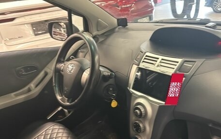Toyota Yaris III рестайлинг, 2007 год, 399 000 рублей, 7 фотография